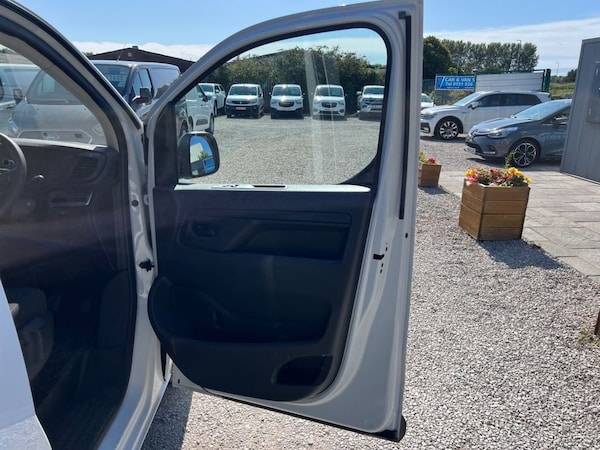 Used Citroen Dispatch 2024 for sale - 75312618: Photo 17