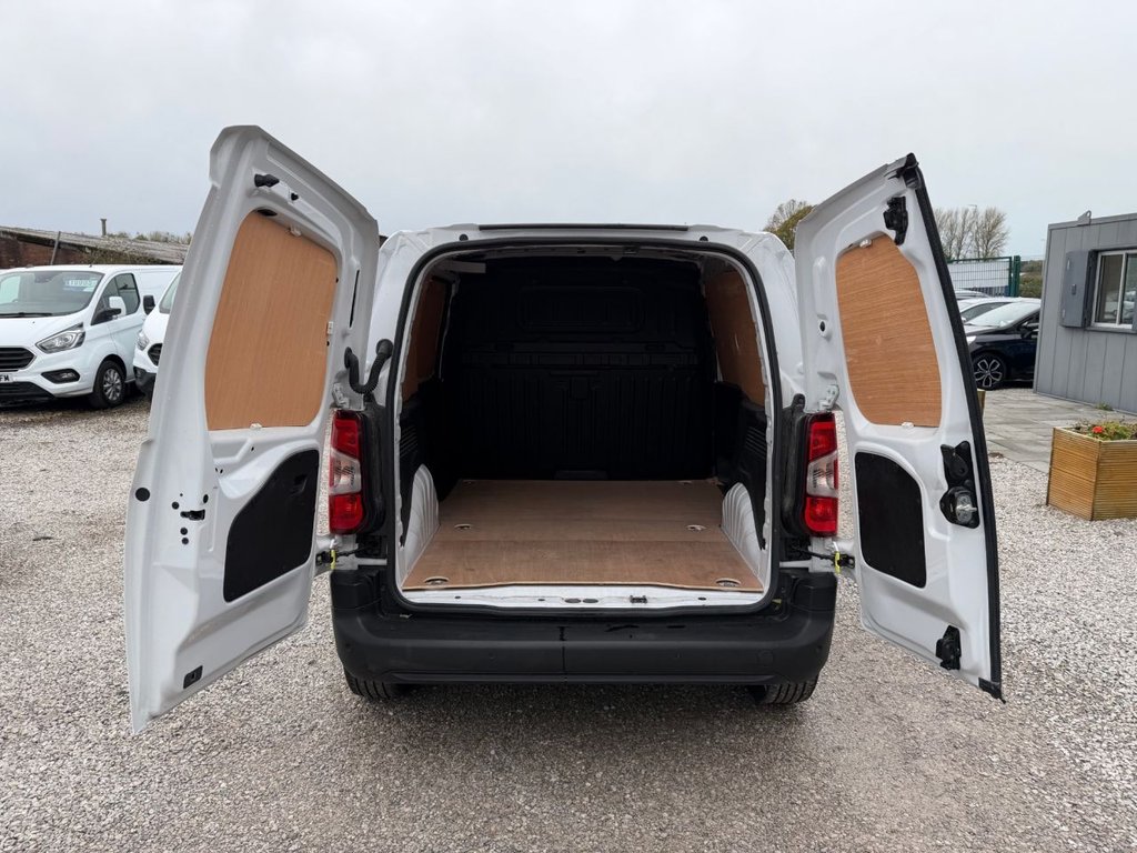 Used Vauxhall Combo 2024 for sale - 76417762: Photo 9