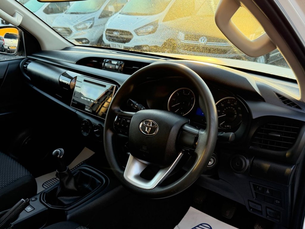 Used Toyota Hilux 2020 for sale - 76985893: Photo 19