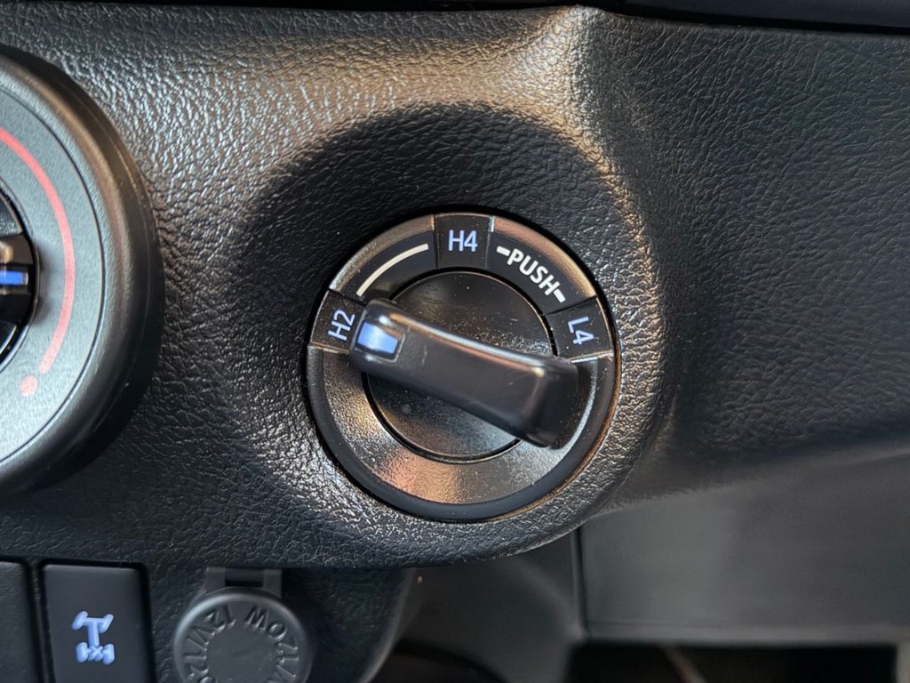 Used Toyota Hilux 2020 for sale - 76985893: Photo 42