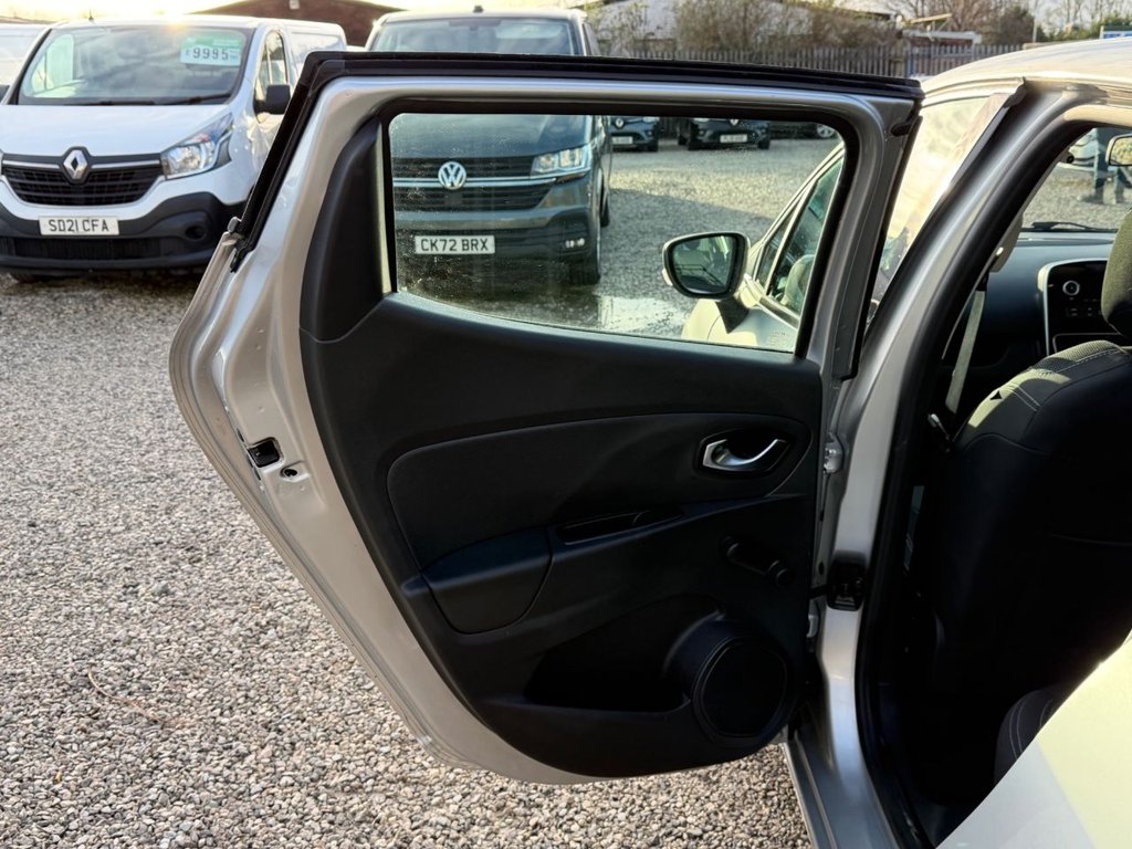 Used Renault Clio 2019 for sale - 77498557: Photo 30