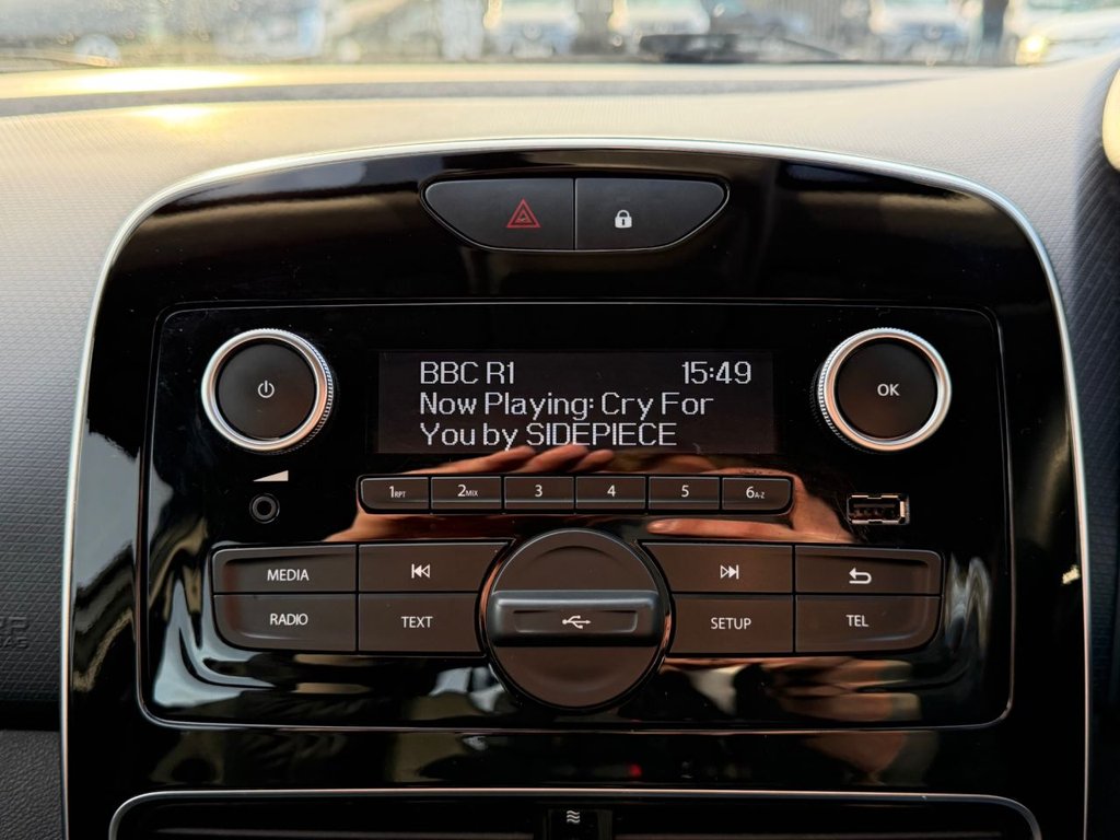 Used Renault Clio 2019 for sale - 77498557: Photo 38