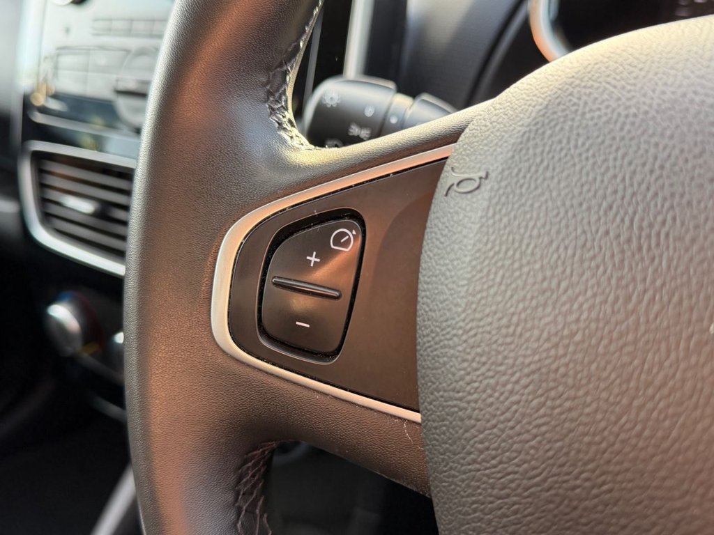 Used Renault Clio 2019 for sale - 77498557: Photo 41