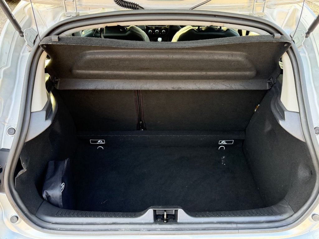 Used Renault Clio 2019 for sale - 77498557: Photo 6