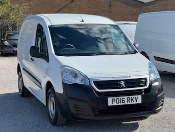 Used Peugeot Partner 2016 for sale - 76074073: Photo