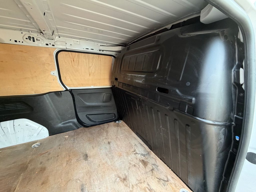 Used Vauxhall Combo 2024 for sale - 77048679: Photo 17