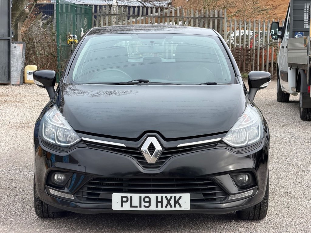 Used Renault Clio 2019 for sale - 77498571: Photo 2