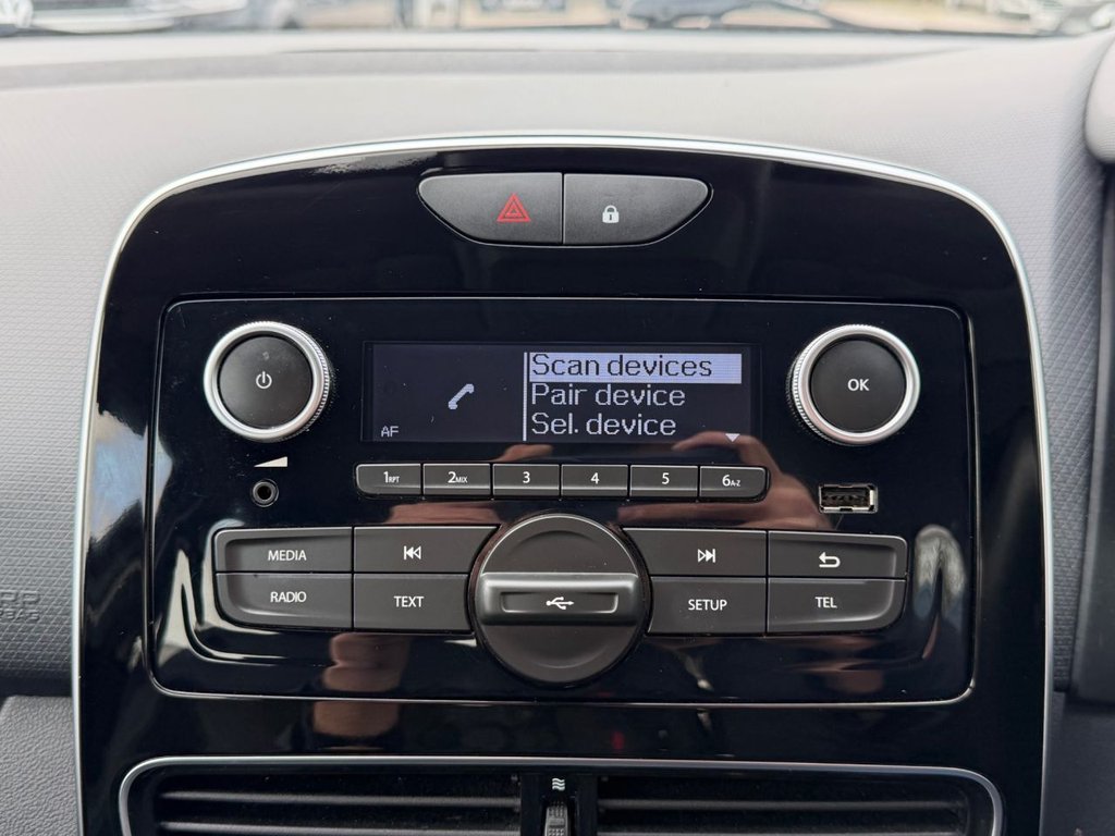 Used Renault Clio 2019 for sale - 77498571: Photo 41