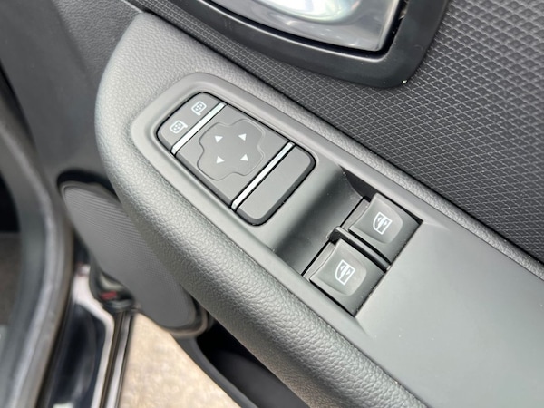 Used Renault Clio 2019 for sale - 75515560: Photo 34