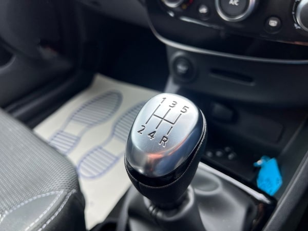 Used Renault Clio 2019 for sale - 75515560: Photo 39