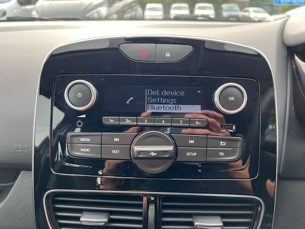Used Renault Clio 2019 for sale - 75515560: Photo 43
