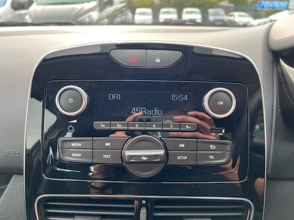 Used Renault Clio 2019 for sale - 75515560: Photo 45