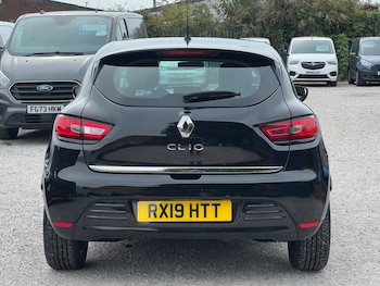 Used Renault Clio 2019 for sale - 75515560: Photo