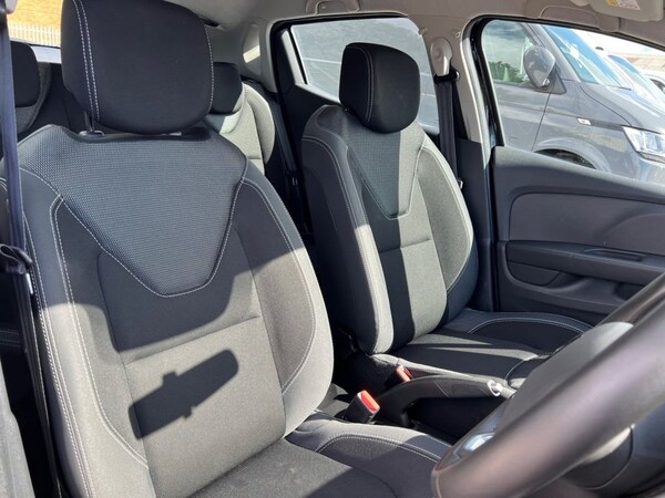 Used Renault Clio 2019 for sale - 75703565: Photo 20