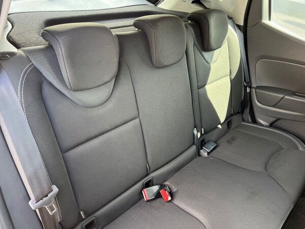 Used Renault Clio 2019 for sale - 75703565: Photo 28