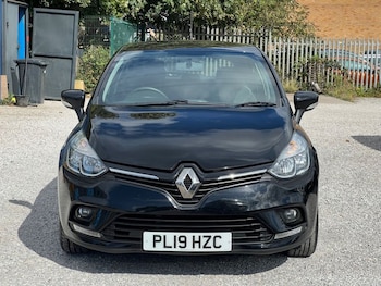 Used Renault Clio 2019 for sale - 75703565: Photo
