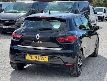 Used Renault Clio 2019 for sale - 75703565: Photo