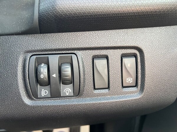 Used Renault Clio 2019 for sale - 75703565: Photo 48