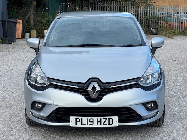 Used Renault Clio 2019 for sale - 75727195: Photo 2