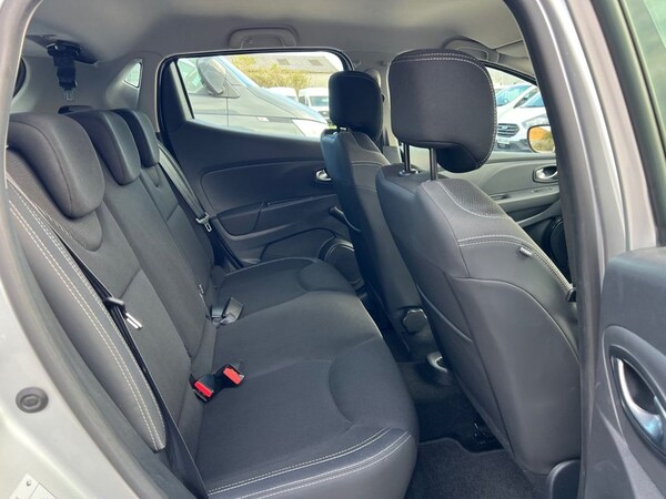 Used Renault Clio 2019 for sale - 75727195: Photo 32