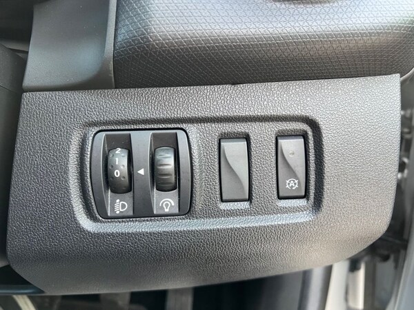 Used Renault Clio 2019 for sale - 75727195: Photo 41