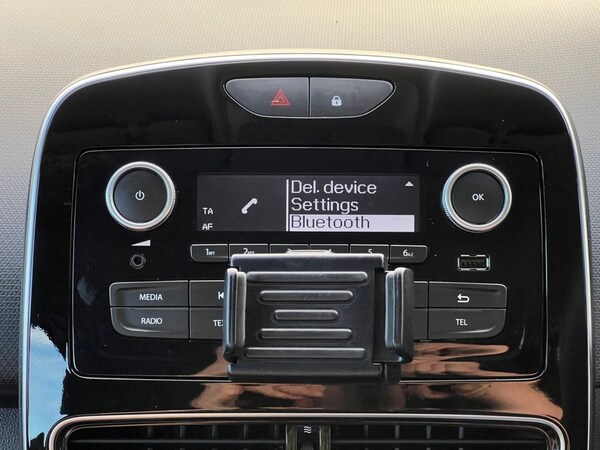 Used Renault Clio 2019 for sale - 75727195: Photo 42