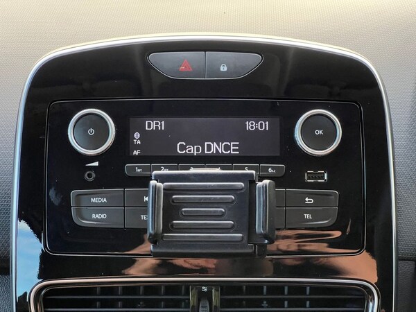 Used Renault Clio 2019 for sale - 75727195: Photo 44