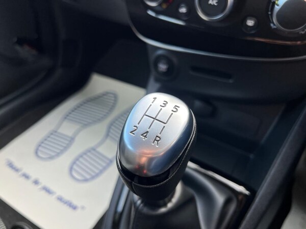Used Renault Clio 2019 for sale - 75727195: Photo 46