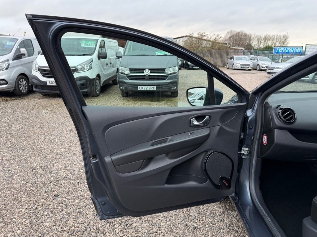 Used Renault Clio 2025 for sale - 77287608: Photo 32