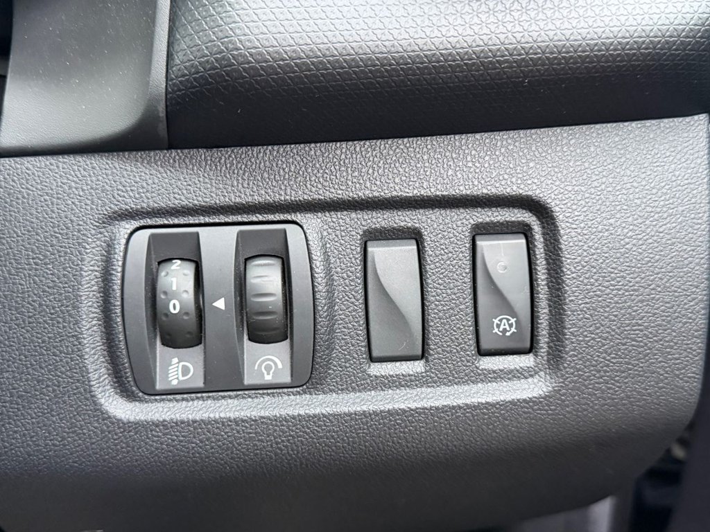 Used Renault Clio 2025 for sale - 77287608: Photo 38