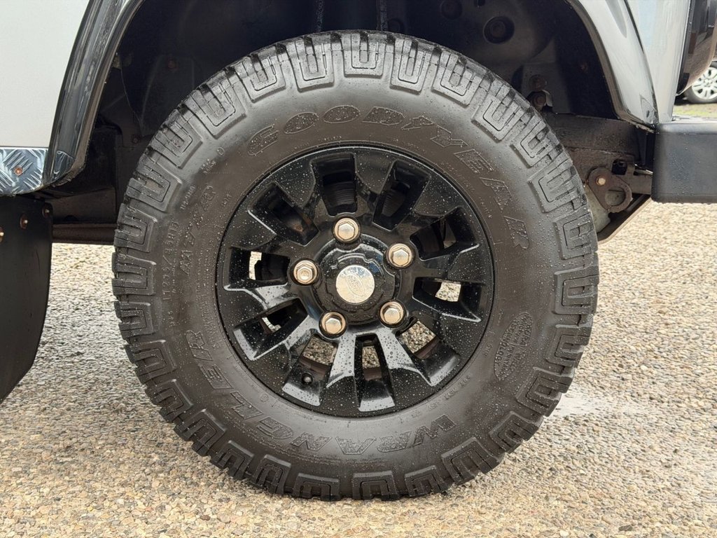 Used Land Rover Defender 2012 for sale - 77302801: Photo 14