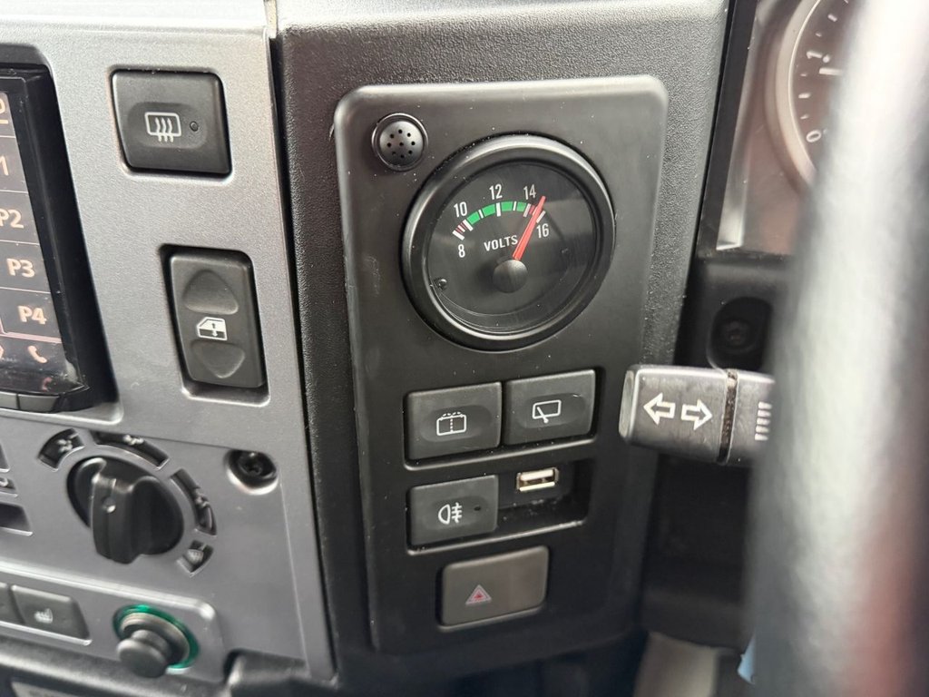 Used Land Rover Defender 2012 for sale - 77302801: Photo 38