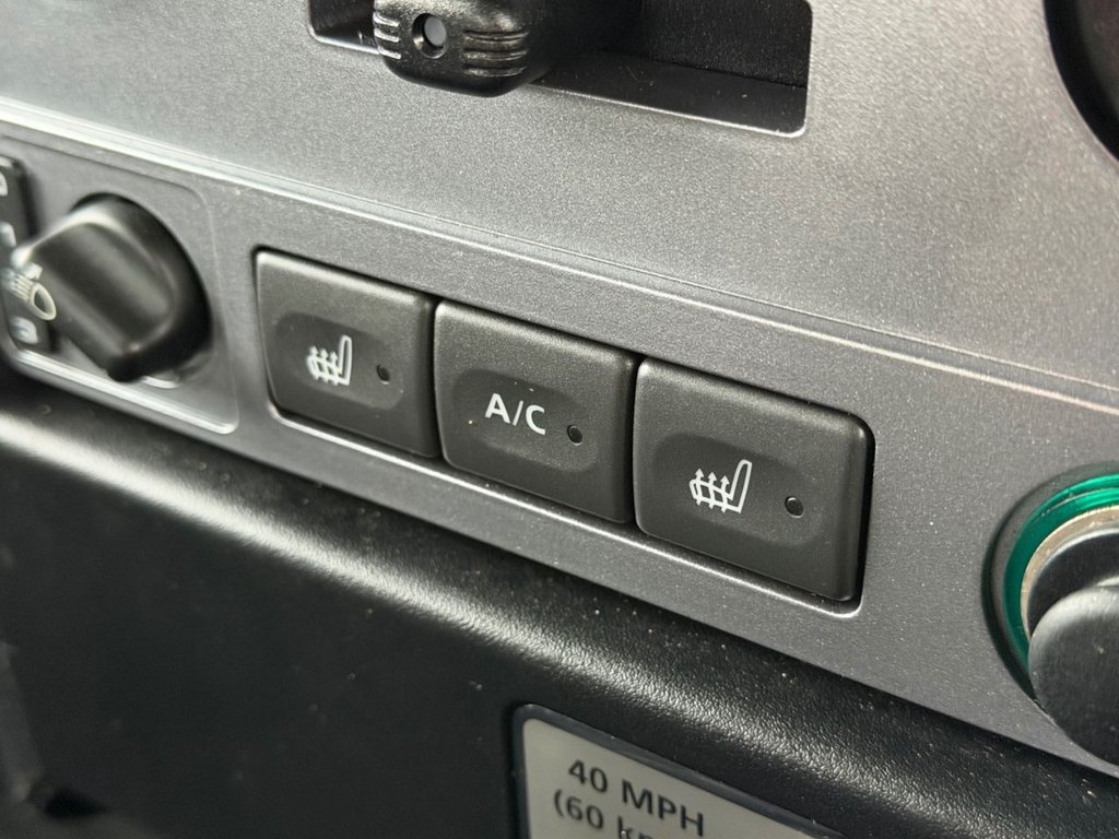 Used Land Rover Defender 2012 for sale - 77302801: Photo 40