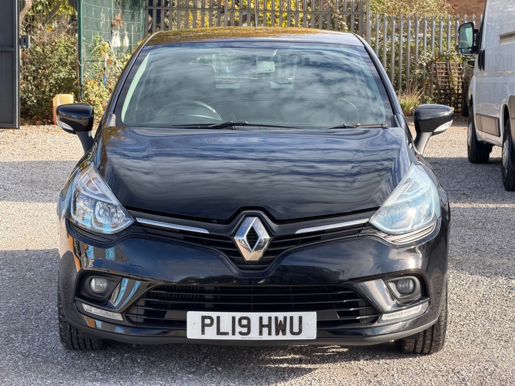 Used Renault Clio 2019 for sale - 76356367: Photo 2