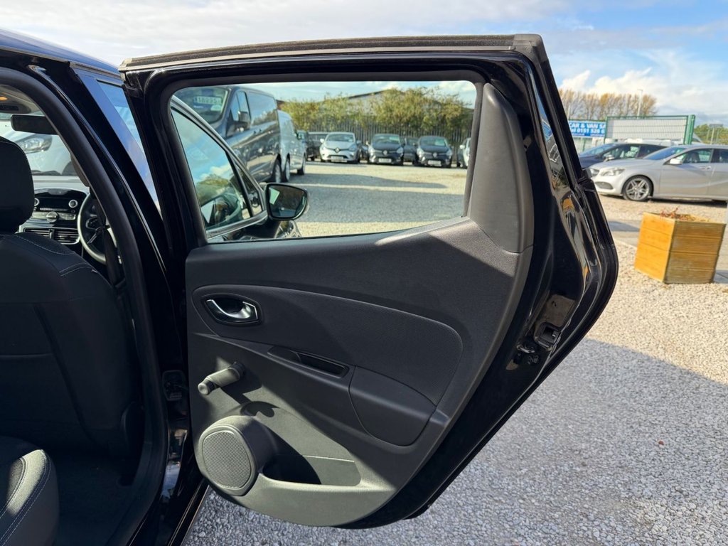 Used Renault Clio 2019 for sale - 76356367: Photo 31