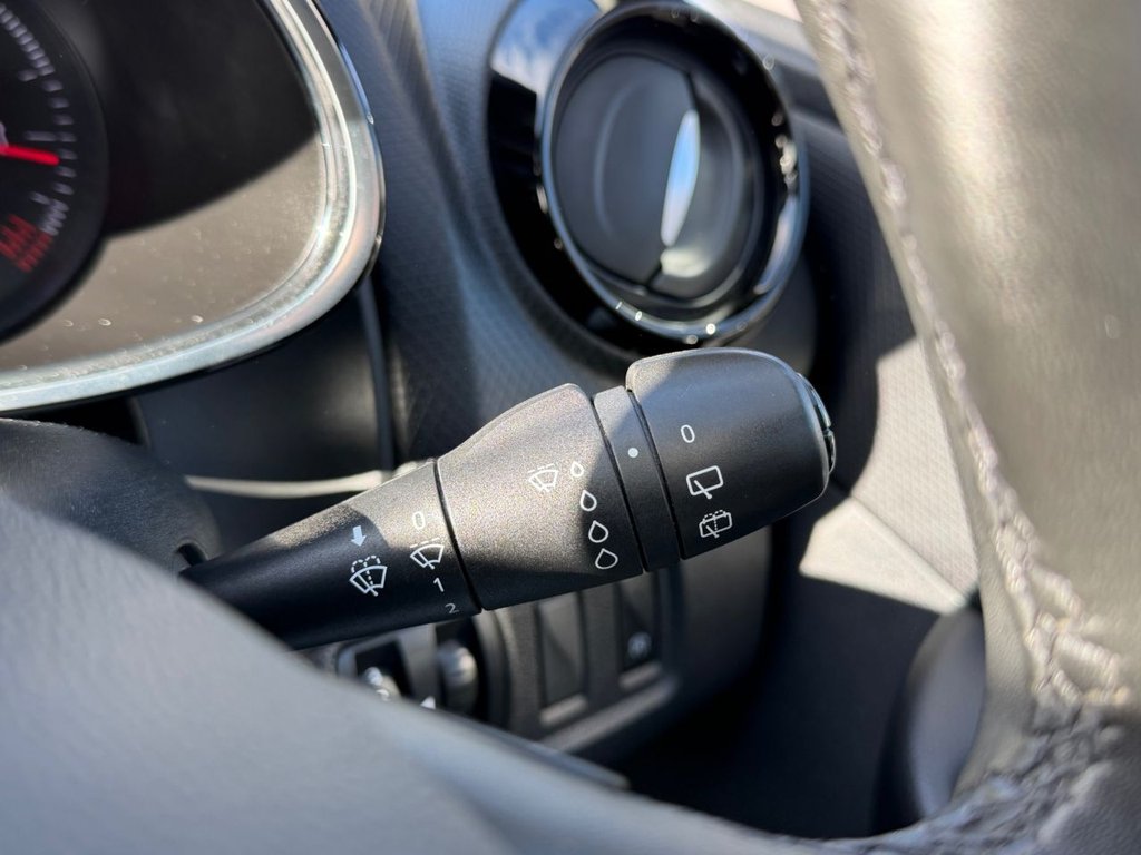Used Renault Clio 2019 for sale - 76356367: Photo 38