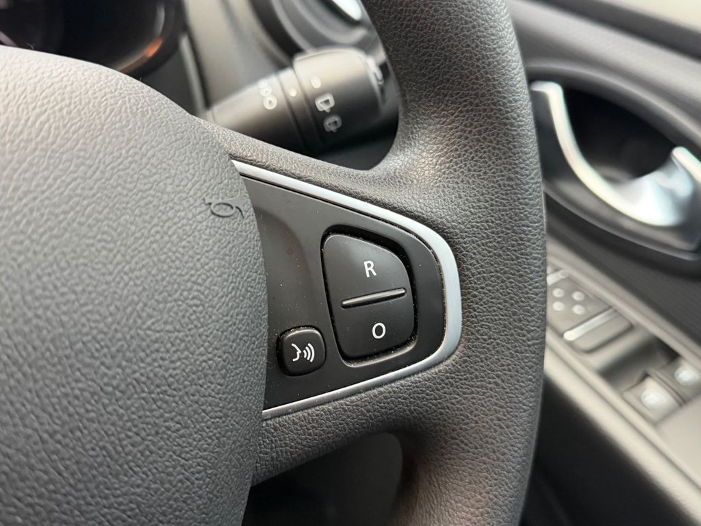 Used Renault Clio 2023 for sale - 77038020: Photo 19