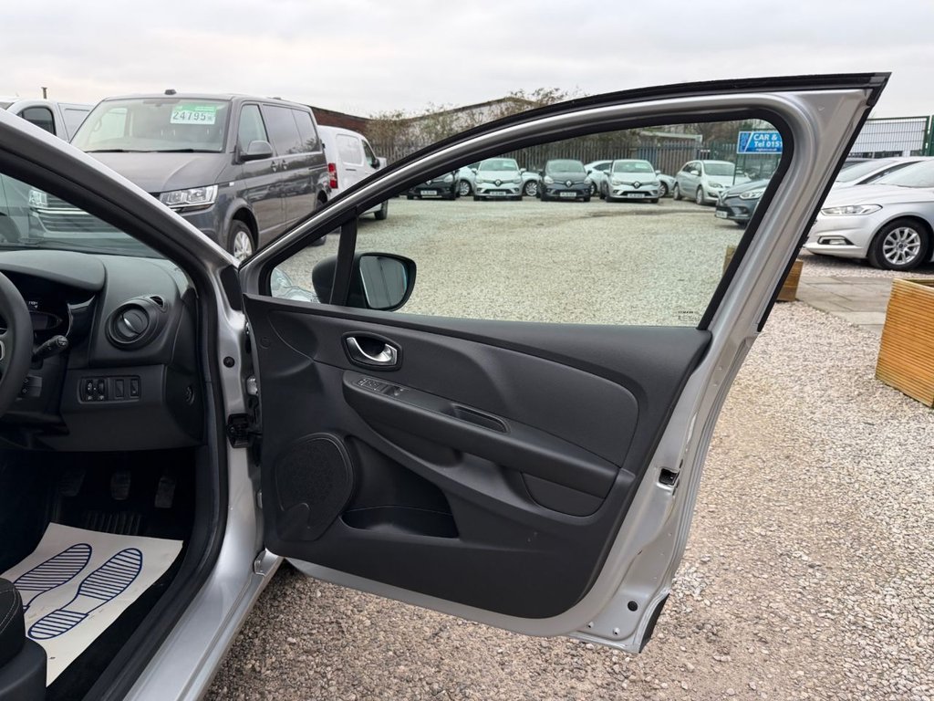 Used Renault Clio 2023 for sale - 77038020: Photo 38