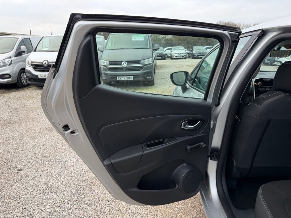 Used Renault Clio 2023 for sale - 77038020: Photo 41