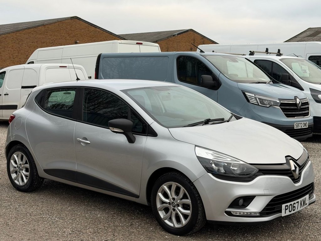 Used Renault Clio 2023 for sale - 77038020: Photo 9