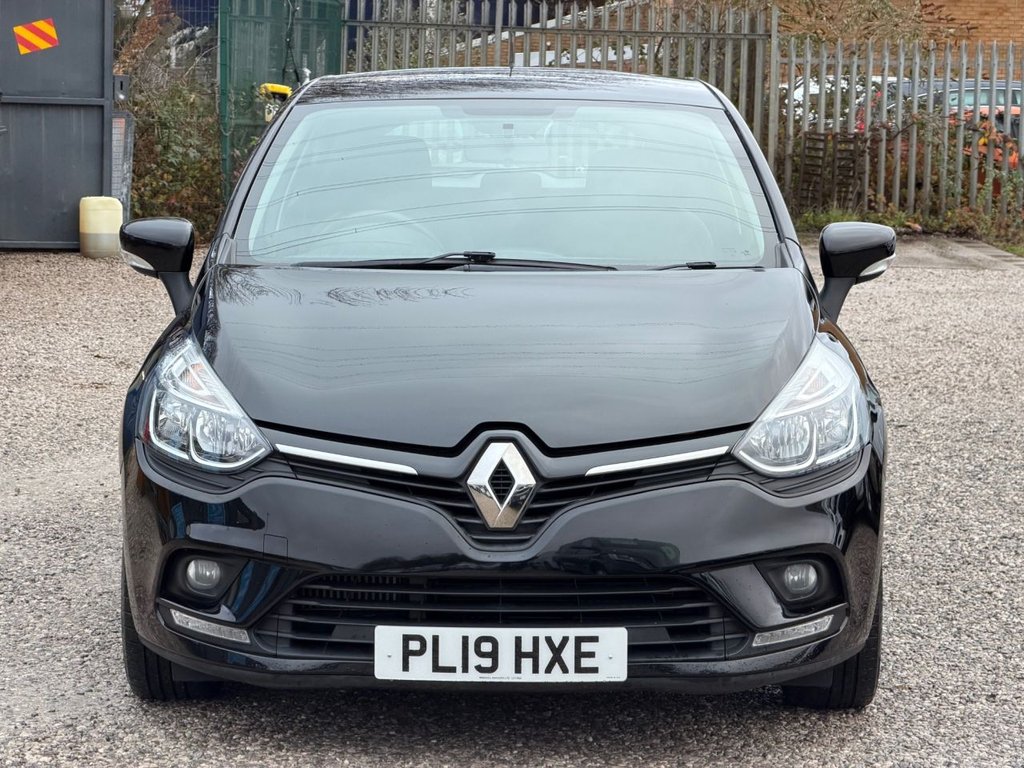 Used Renault Clio 2025 for sale - 76848156: Photo 2