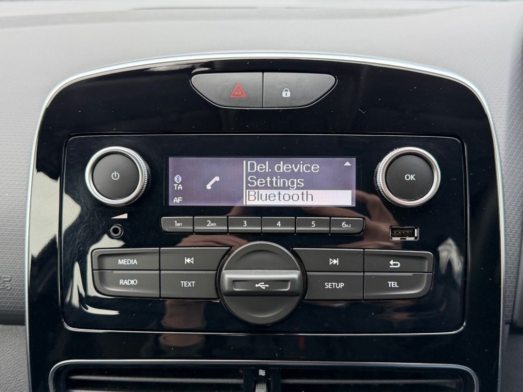 Used Renault Clio 2025 for sale - 76848156: Photo 41