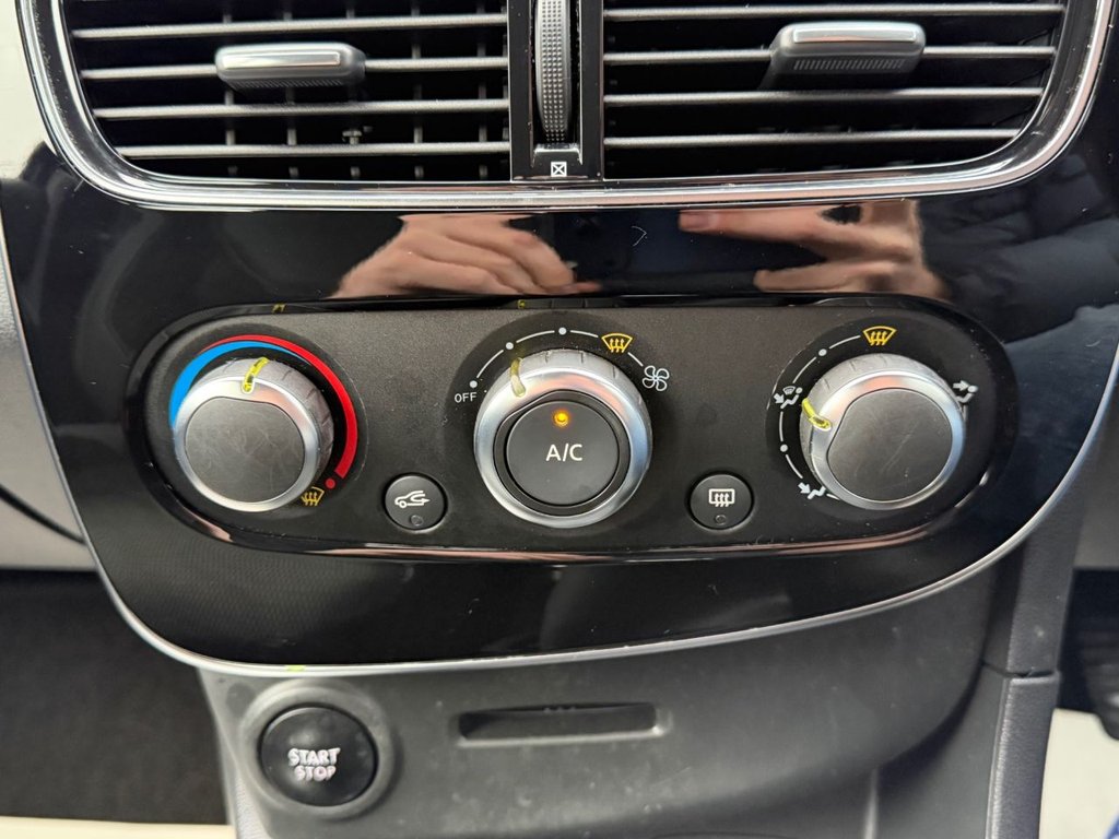 Used Renault Clio 2025 for sale - 76848156: Photo 44