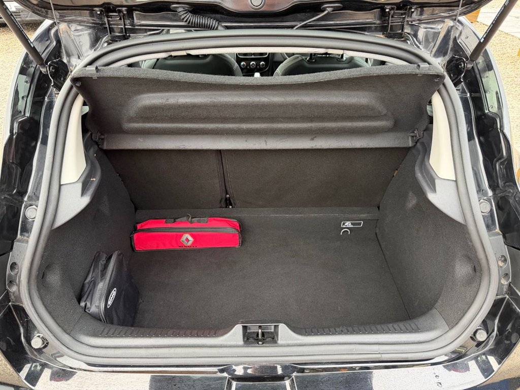 Used Renault Clio 2025 for sale - 76848156: Photo 6