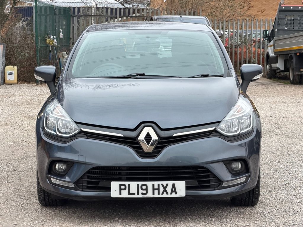 Used Renault Clio 2025 for sale - 77436668: Photo 2
