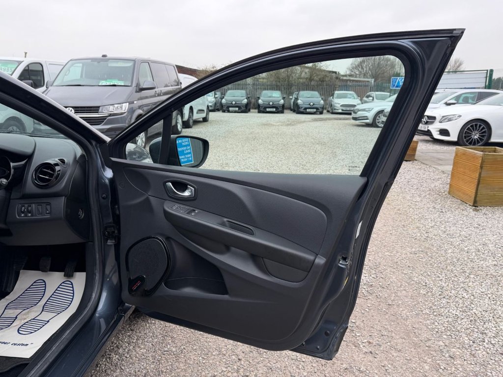 Used Renault Clio 2025 for sale - 77436668: Photo 47