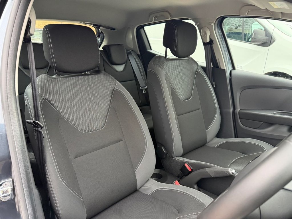 Used Renault Clio 2025 for sale - 77436668: Photo 6