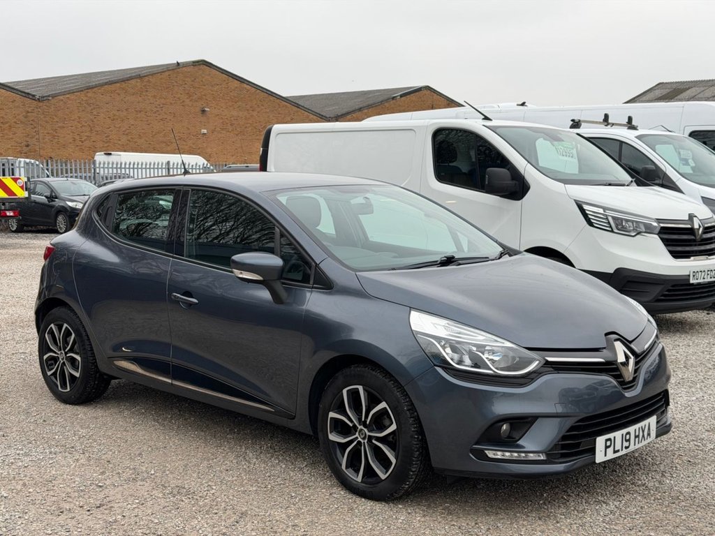 Used Renault Clio 2025 for sale - 77436668: Photo 9