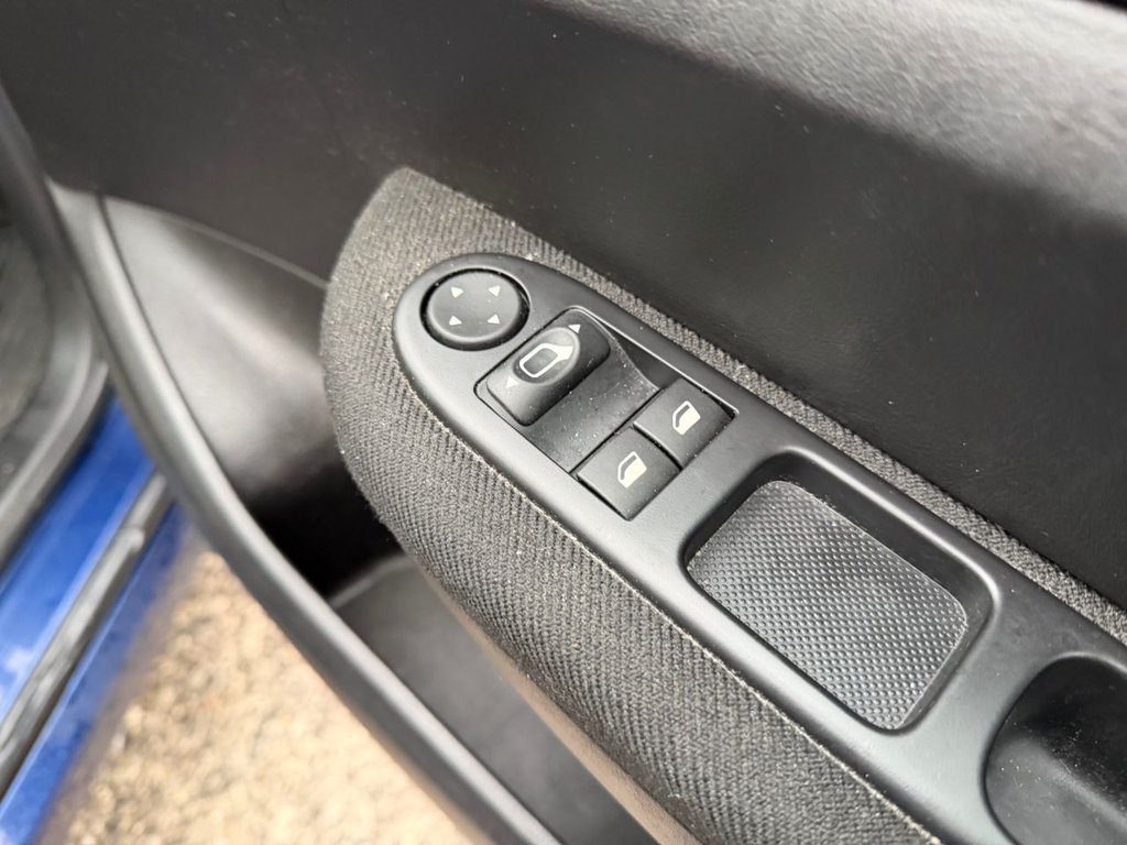 Used Peugeot 307 2001 for sale - 76768788: Photo 19