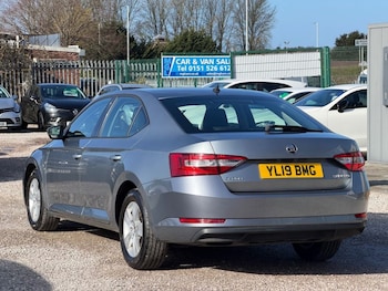 Used Skoda Superb 2019 for sale - 77890819: Photo